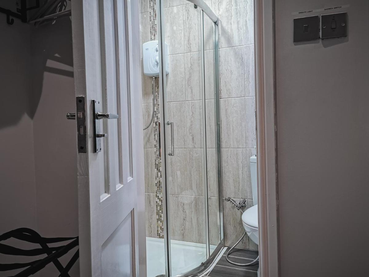 Luxurious 3 Bedroom Apartment: Heart Of Westend Glasgow Bagian luar foto